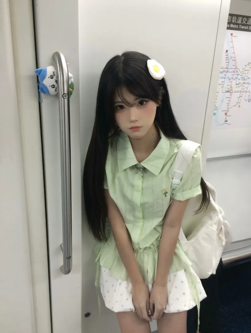 浦东蛋黄派 极品大学刚毕业兼职🥢腿 Gallery 4
