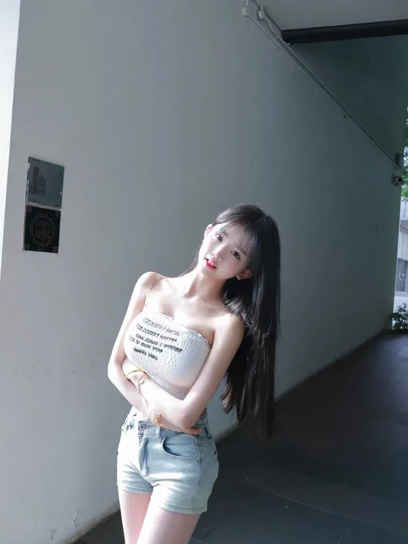 普陀168c圈外学妹兼职通体雪白三点粉 Gallery 6