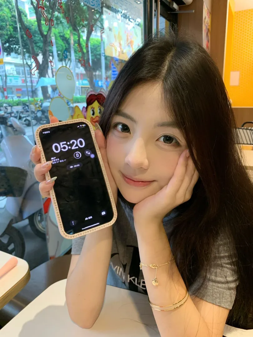 闵行汁汁 奶茶嫩妹 清纯可人 Gallery 3