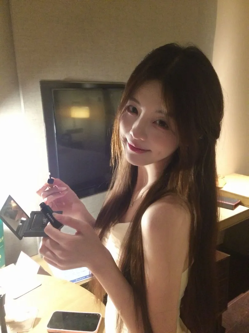 闵行汁汁 奶茶嫩妹 清纯可人 Gallery 6