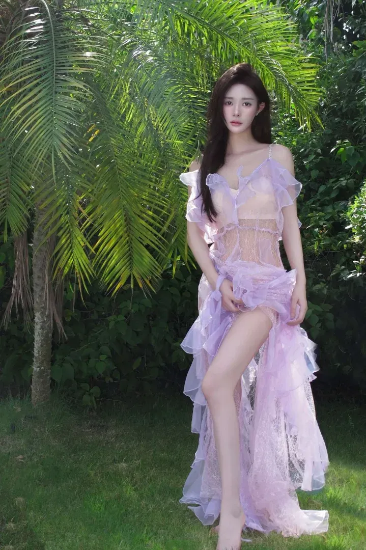 闵行晨晨 Gallery 1