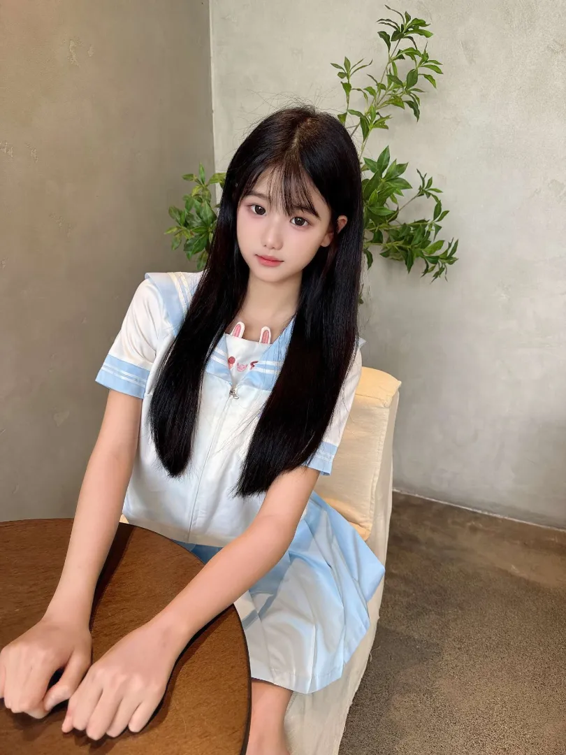 小萝莉丽丽 清纯可人甜系女孩 Gallery 4