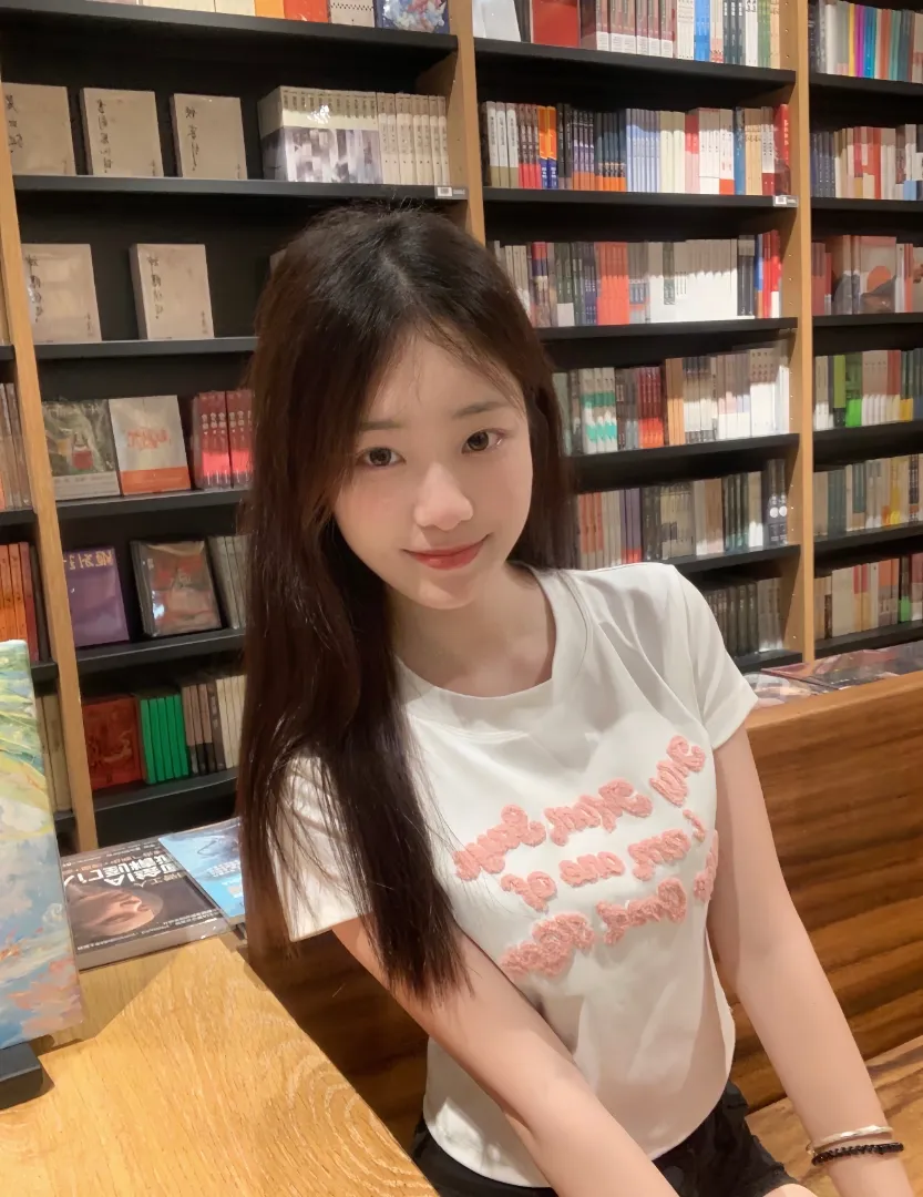 浦东 小蝶清纯学生初次下海 Gallery 2