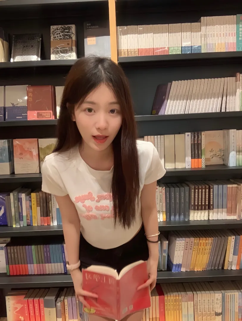 浦东 小蝶清纯学生初次下海 Gallery 3