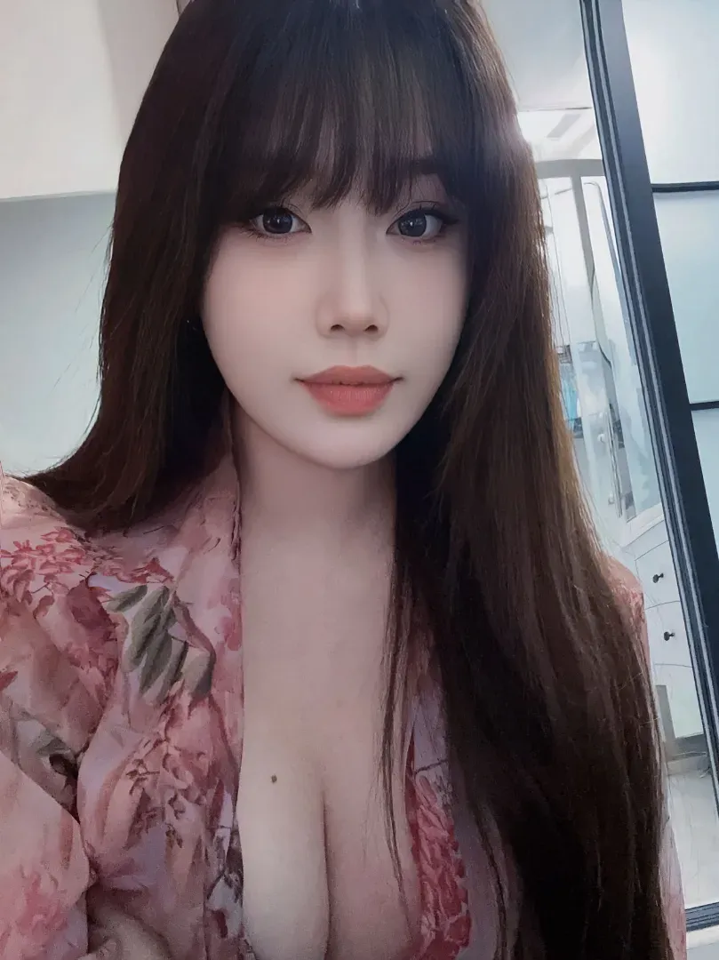 妃妃,真实04后沪上首款极品大秘身高175所有图片自己原相机拍摄所见即所得 Gallery 4