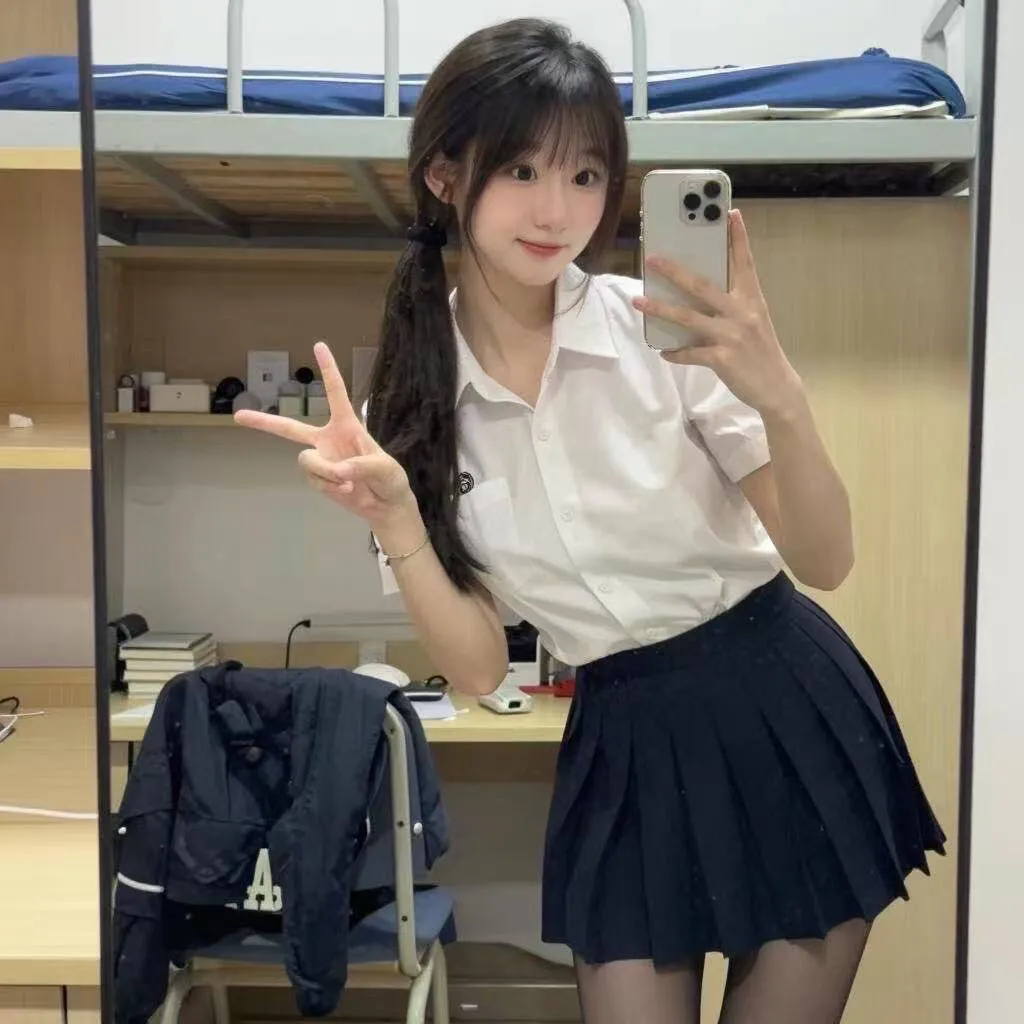 闵行闪闪 Gallery 1