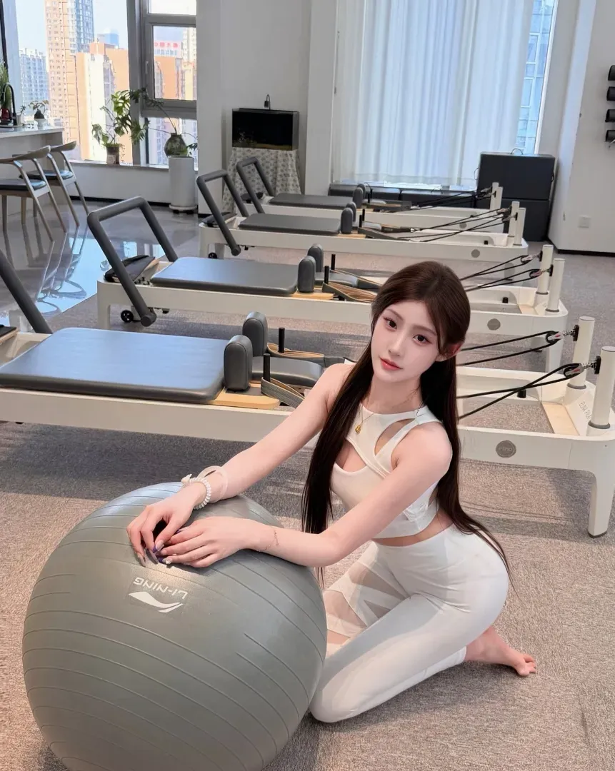 宝山极品瑜伽御姐 菲菲老师 Gallery 5