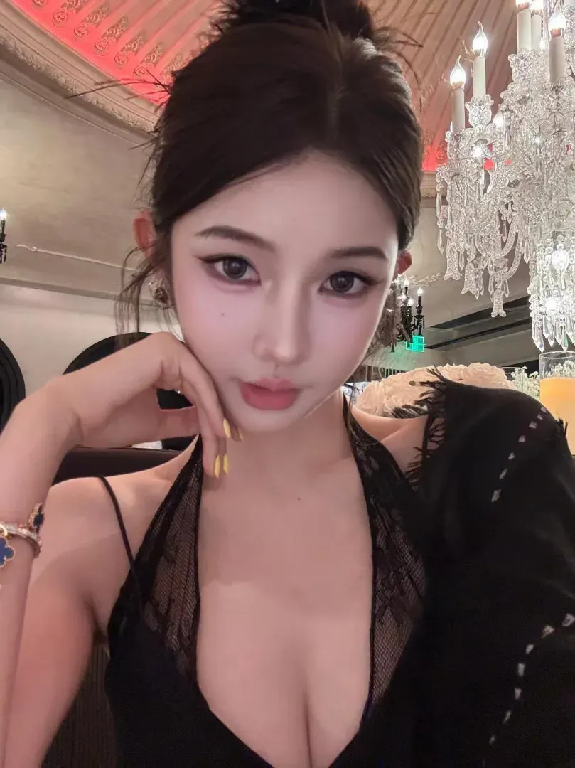 K4664-花西子 普陀硬五澳大利亚留学生 172E.04 Gallery 3