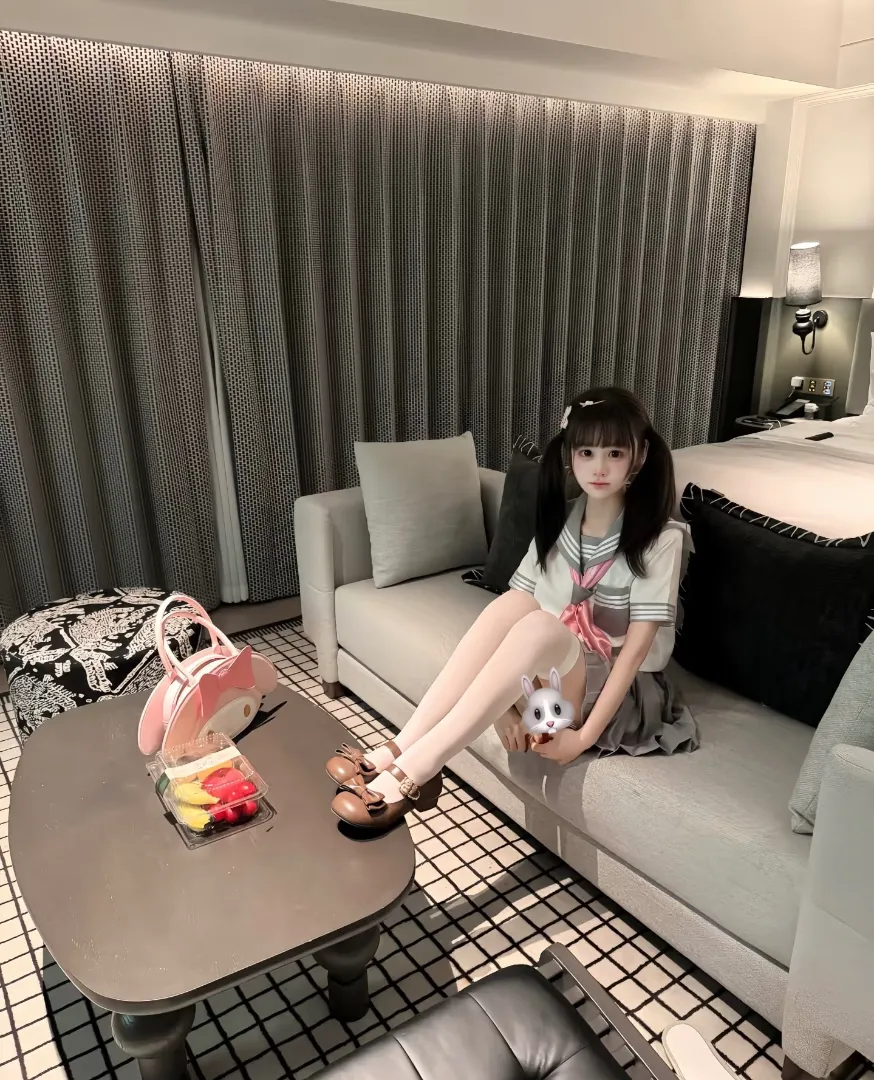 小萝莉 黄婉秋 小巧玲珑 Gallery 4