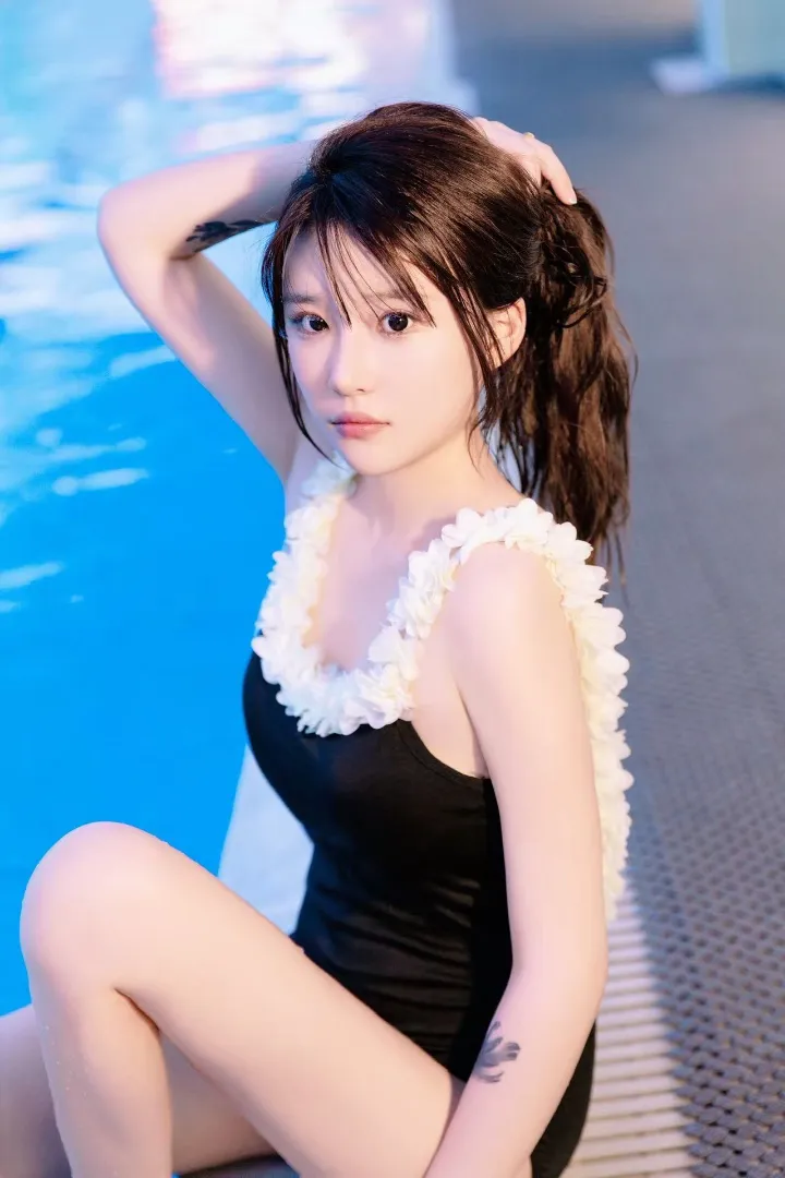 兼职校花 颜值系 大圈品质 Gallery 1