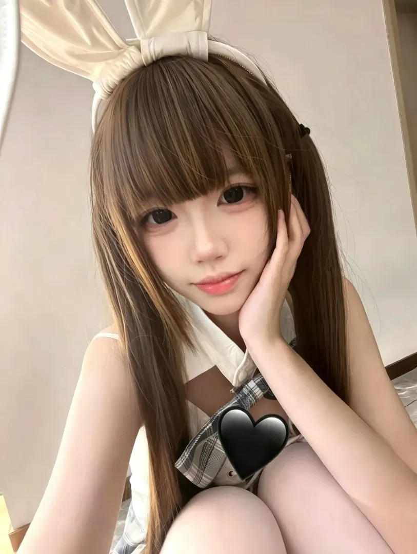 静安160c新人萝莉07年刚破处 Gallery 4