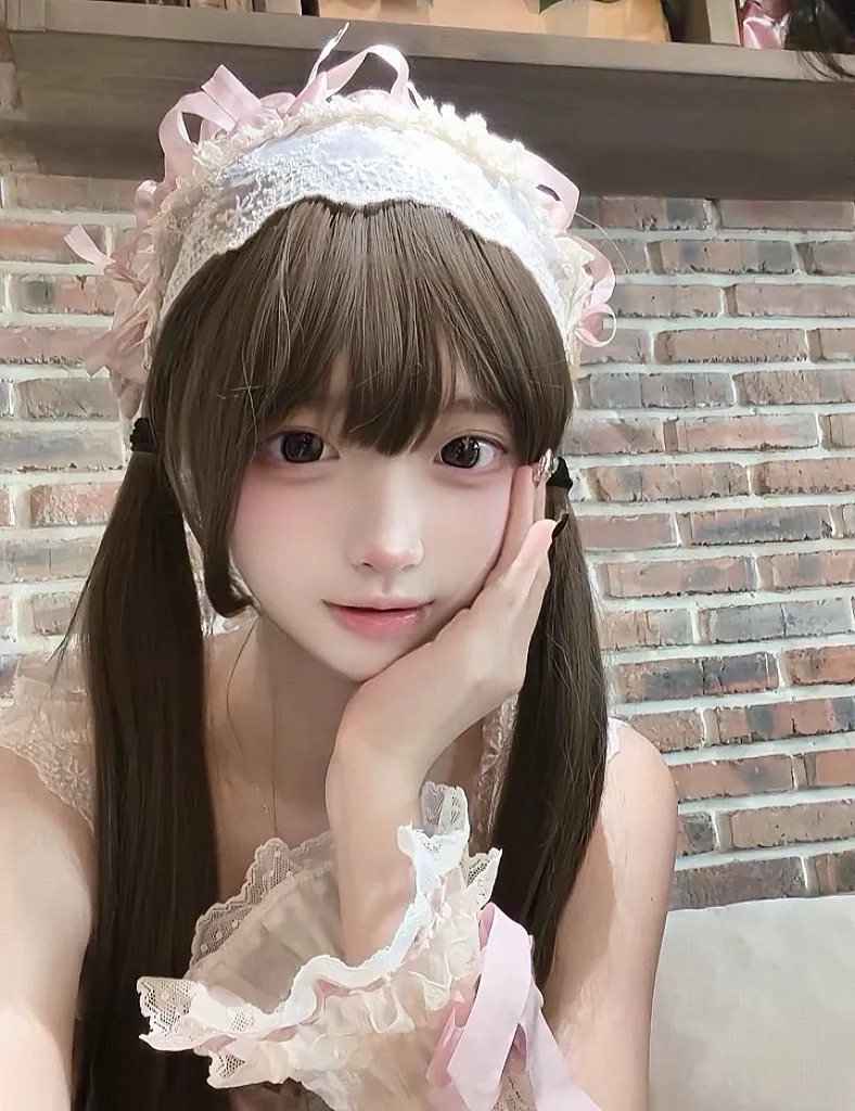 浦07小唯 白小纯甜妹 户型好 双马萝莉 Gallery 1
