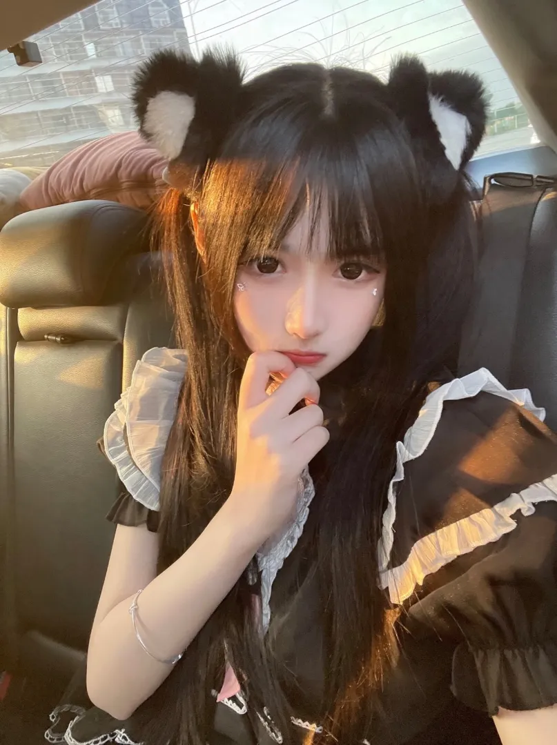 高考刚结束第一次到沪新人小怡 Gallery 5