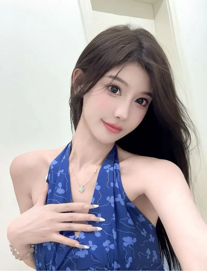 沪上美女曼姝 绝美大长腿