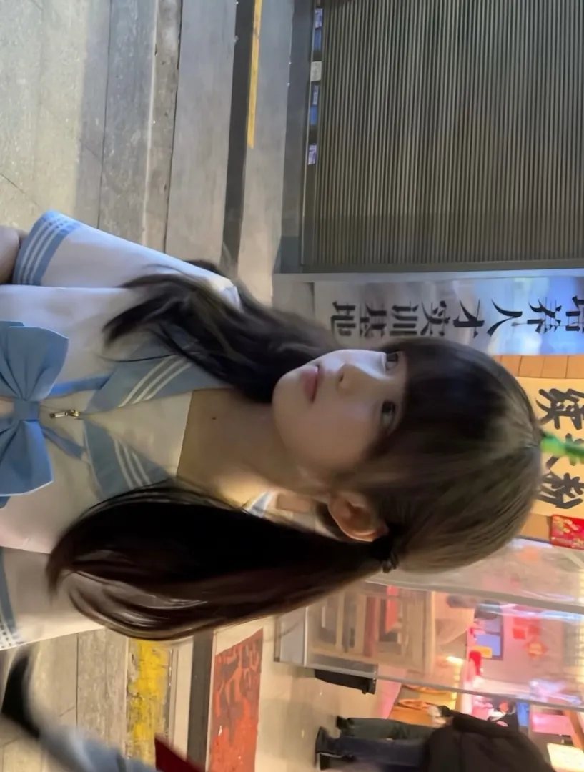 娇小萝莉1米55 可以抱起来干 Gallery 4