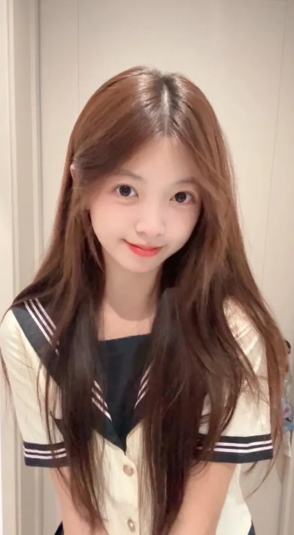 欣欣,刚出校门小甜妹三点粉下面紧 Gallery 4