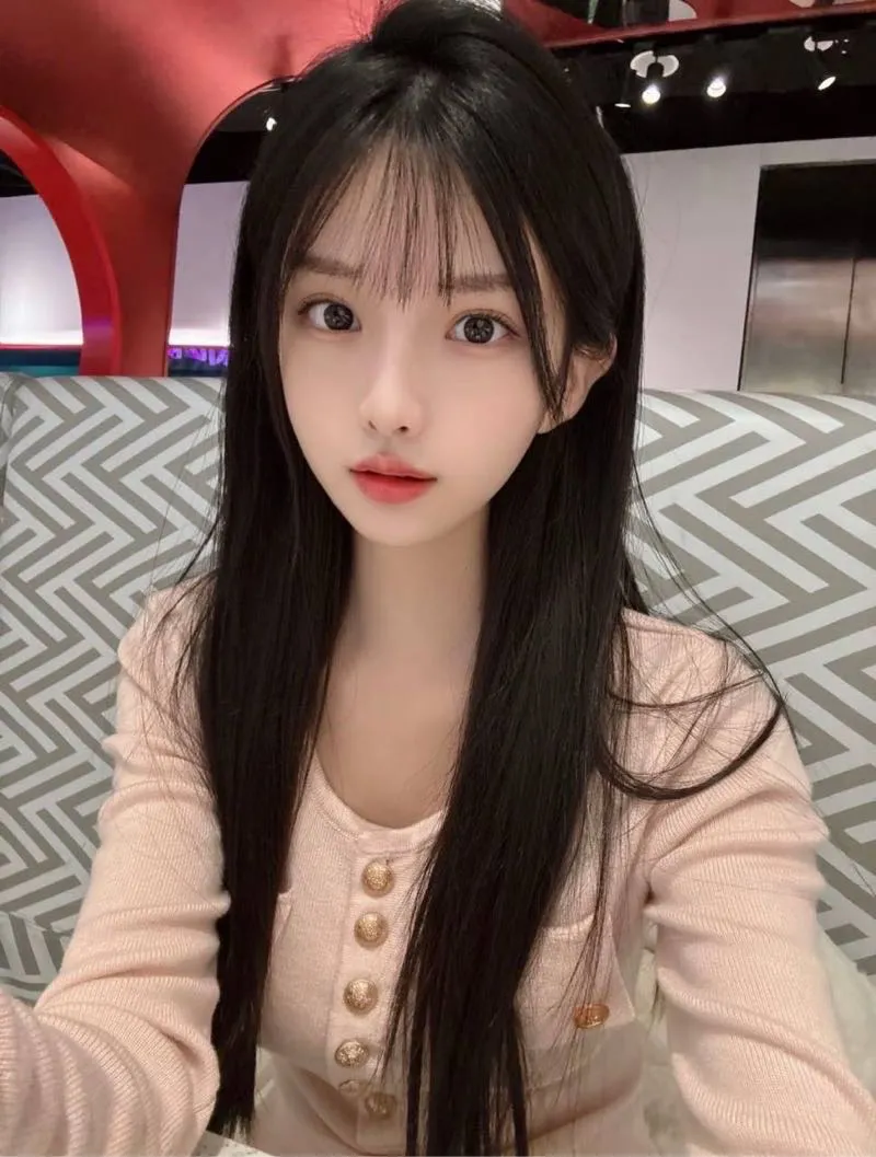 刚出校门清纯嫩妹 小如 Gallery 3