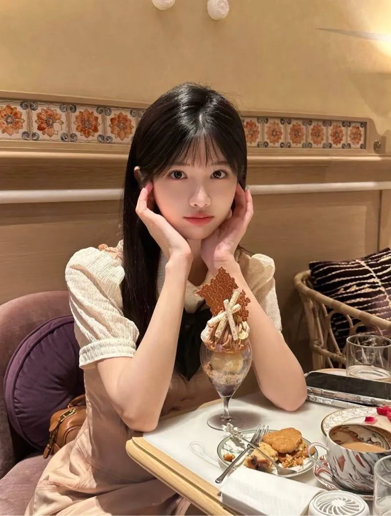 刚出校门清纯嫩妹 小如 Gallery 5