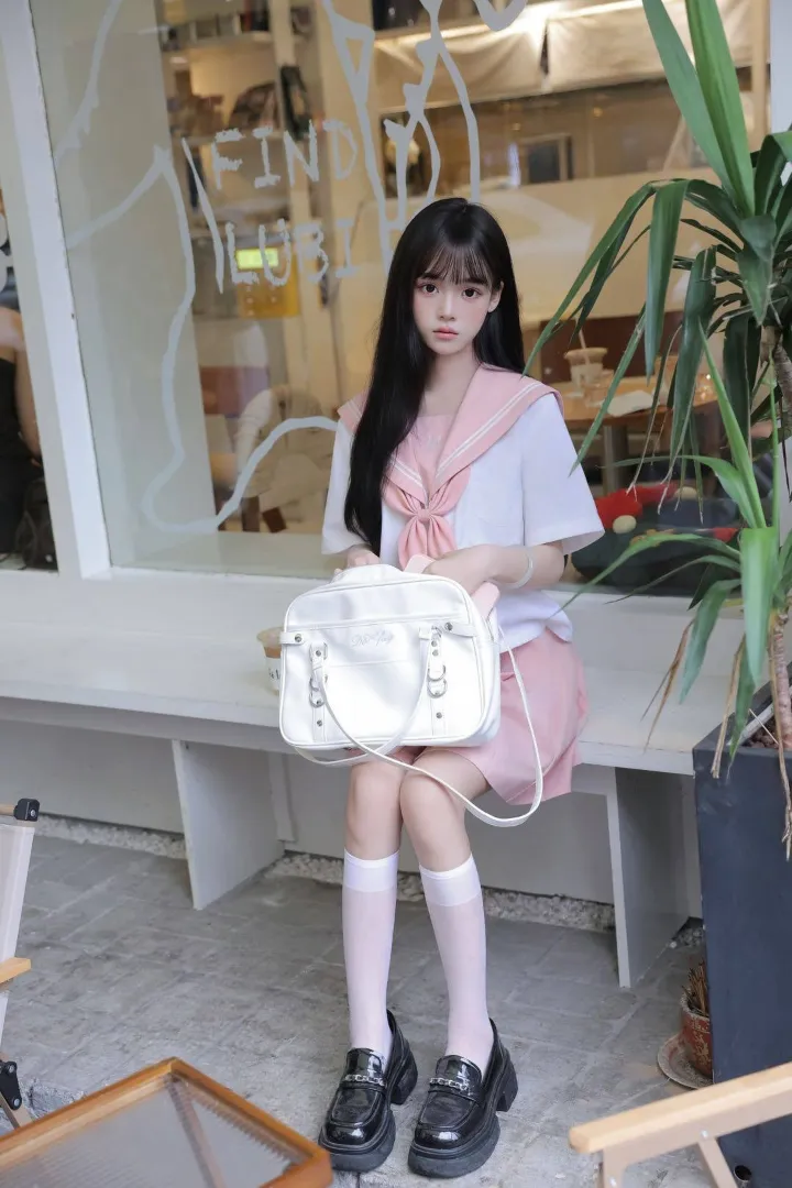 08萝莉刚下海嫩妹-雨桐-童颜巨乳 Gallery 2