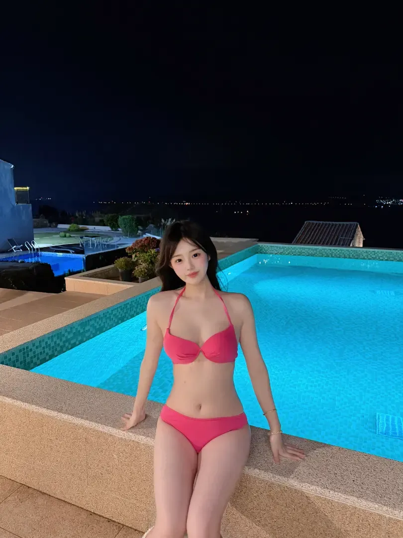 小汽水,白白嫩嫩可爱性感回头课超多 Gallery 5