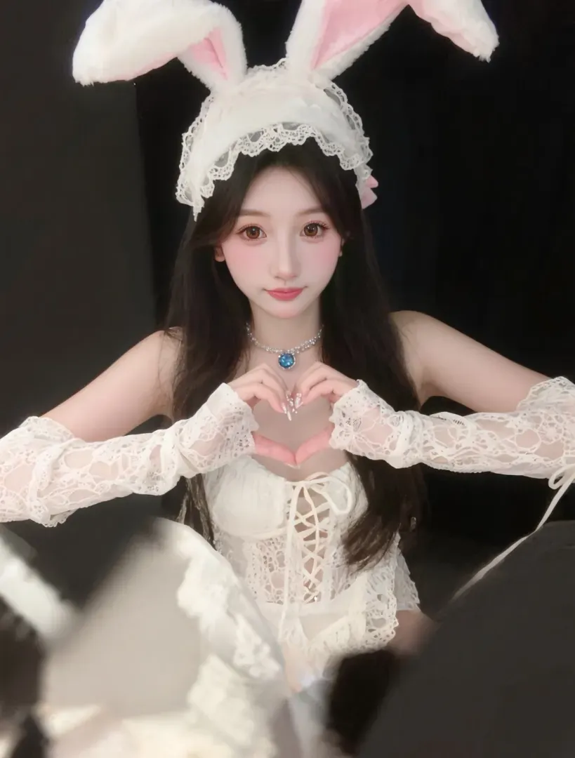 浦东兔女郎嫩妹念念 Gallery 4