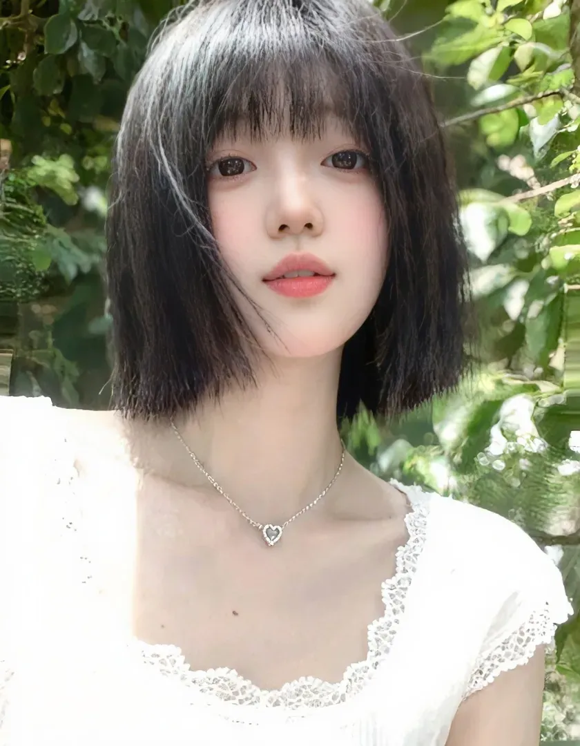 浦东苏荷 短发清纯甜妹