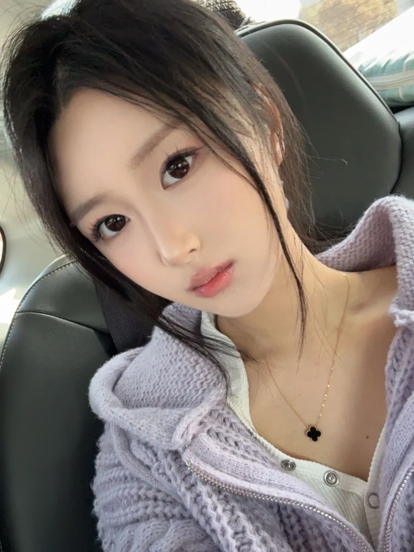 浦东 秋秋 白小纯嫩妹 Gallery 2