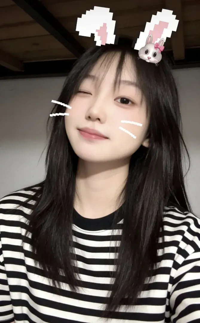 07极品小萝莉bxc三点粉一线天 Gallery 4