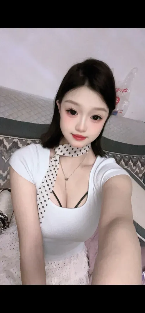 浦东【昕瑶】极品短发御姐 🦜品质 碧玺款 手机自拍一比一自拍 Gallery 5