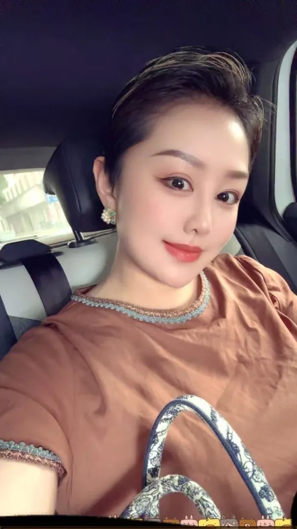Y201-短发 嘉定短发贵妇 170F.48 Gallery 2