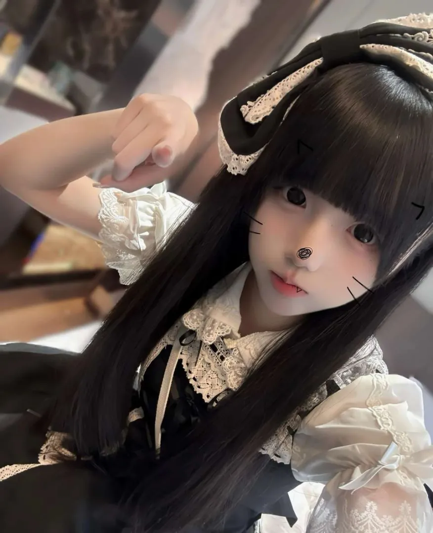 萝莉小九双马尾白虎