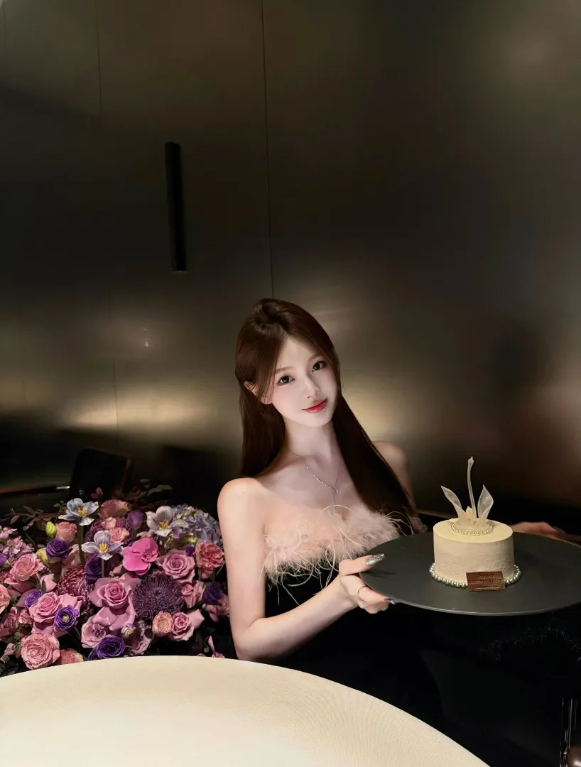 萝莉音软妹子 佳佳 Gallery 4