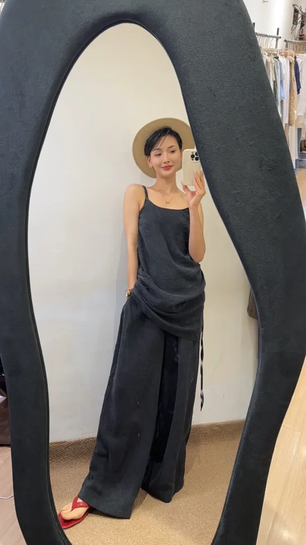 普陀 开心 短发气质御姐人妻