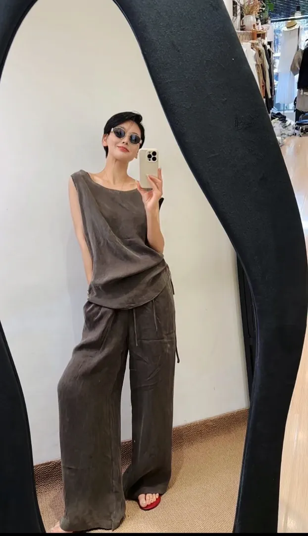 普陀 开心 短发气质御姐人妻 Gallery 2