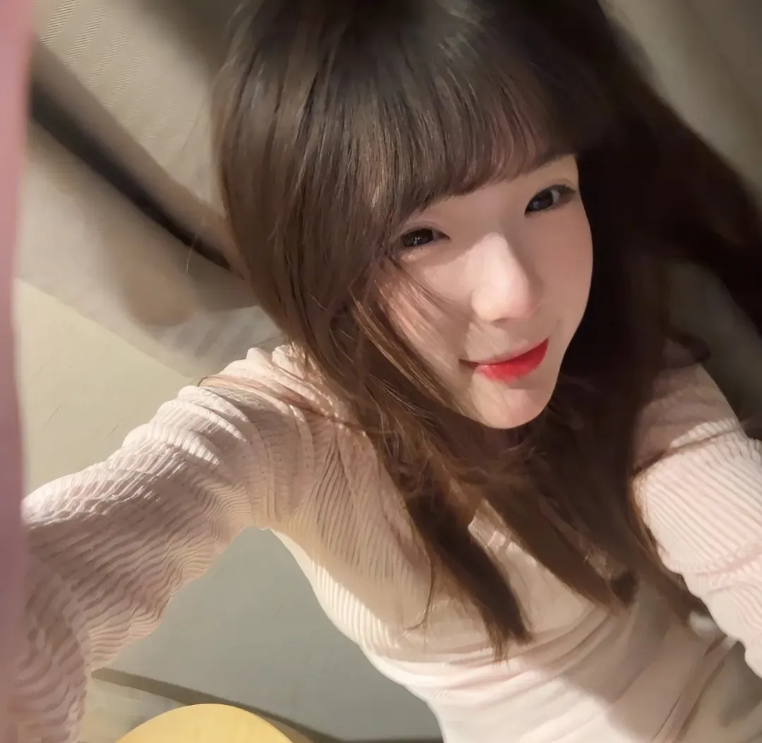 浦东<啵啵>白虎 白小纯萌系学生甜妹 Gallery 6