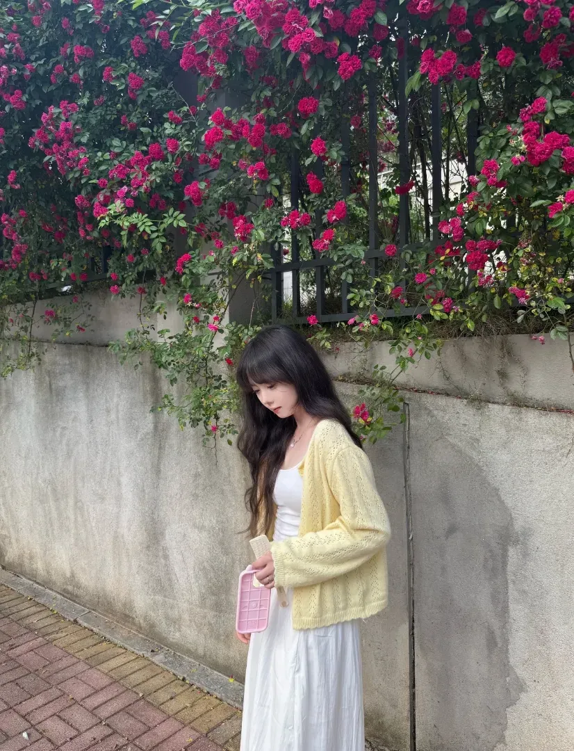浦东<啵啵>白虎 白小纯萌系学生甜妹 Gallery 8