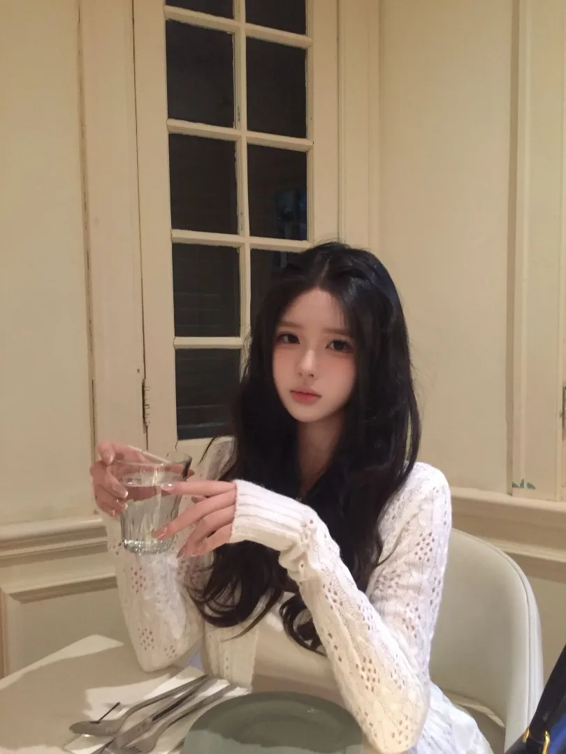 徐汇黛玲 大胸白小纯 清纯可爱 B紧会夹 Gallery 2