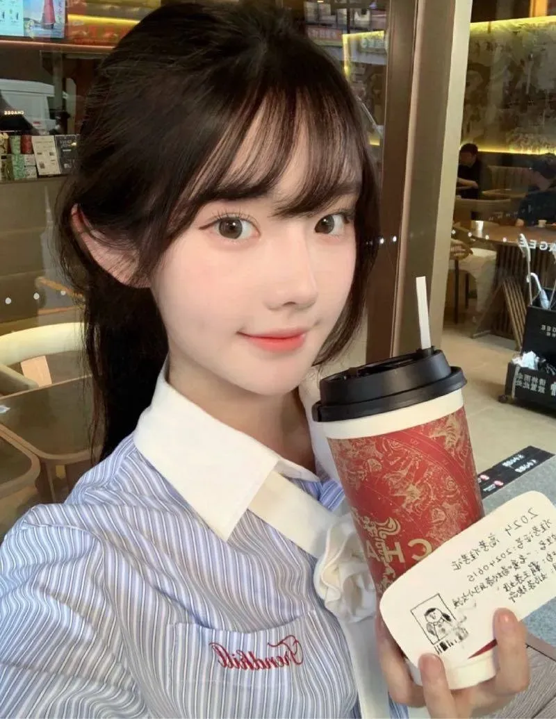 阿曼 在校女高中生骚情白月光🌙 Gallery 7