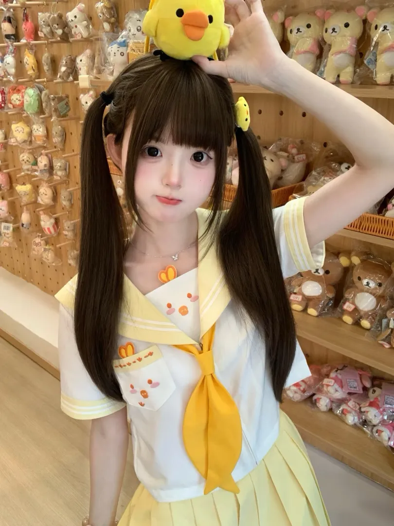 花花18岁6月20号来上海 Gallery 1