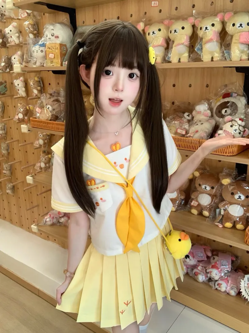 花花18岁6月20号来上海 Gallery 4