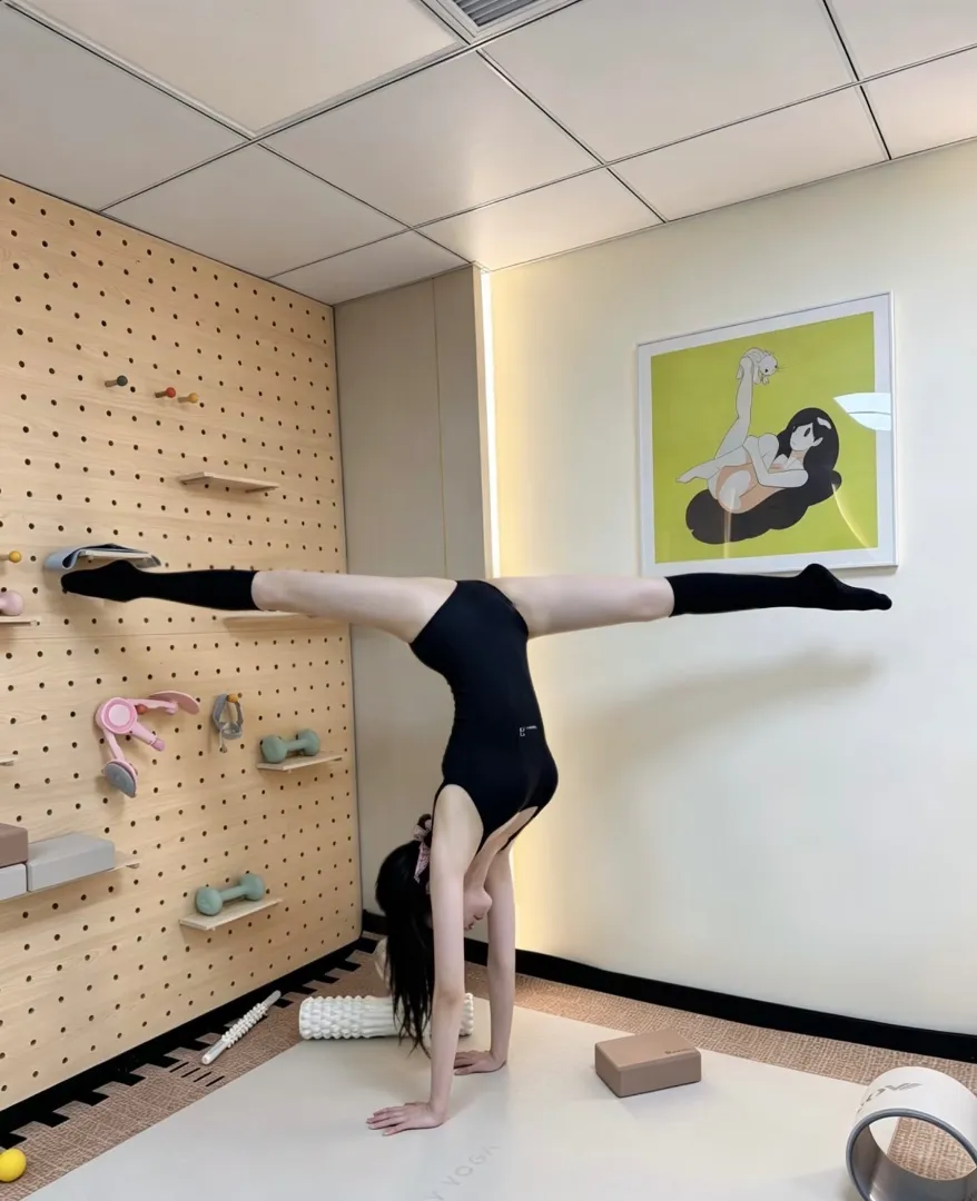 新人小金 水多粉嫩 Gallery 5