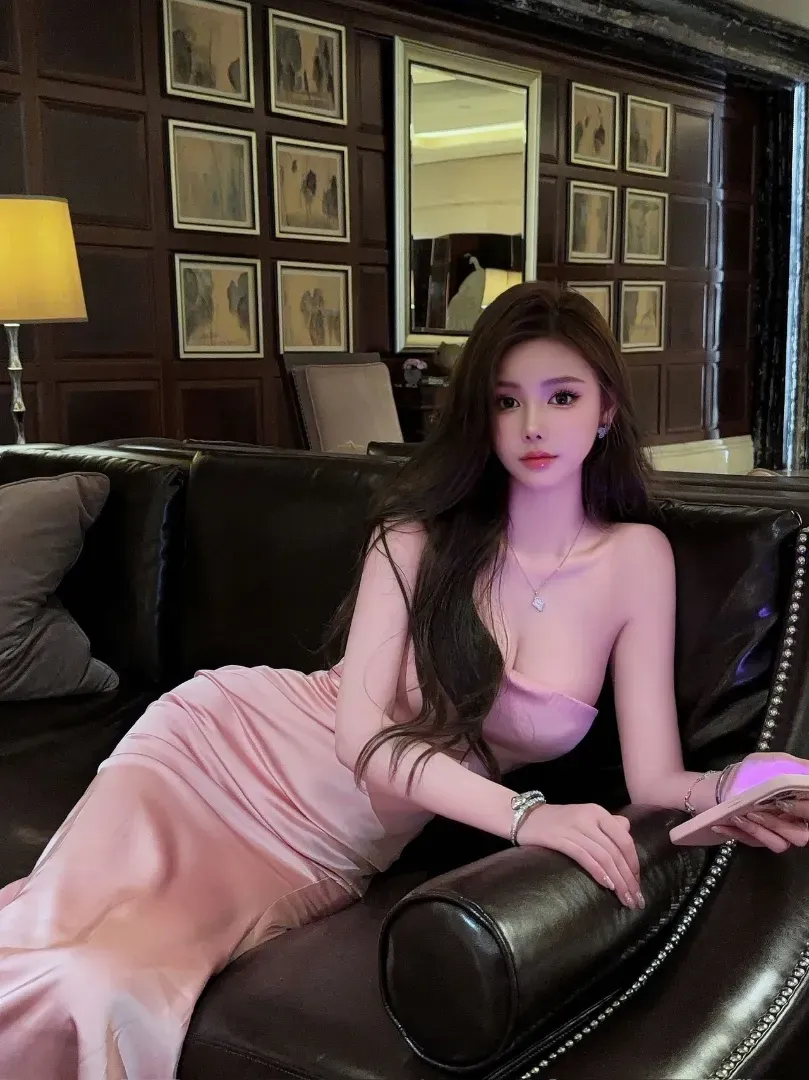 温暖175瘦底大胸车模 Gallery 2