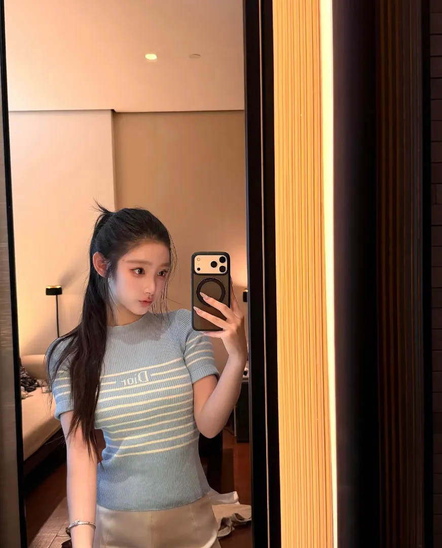 清纯女高 超级会叫的榨汁机 Gallery 5