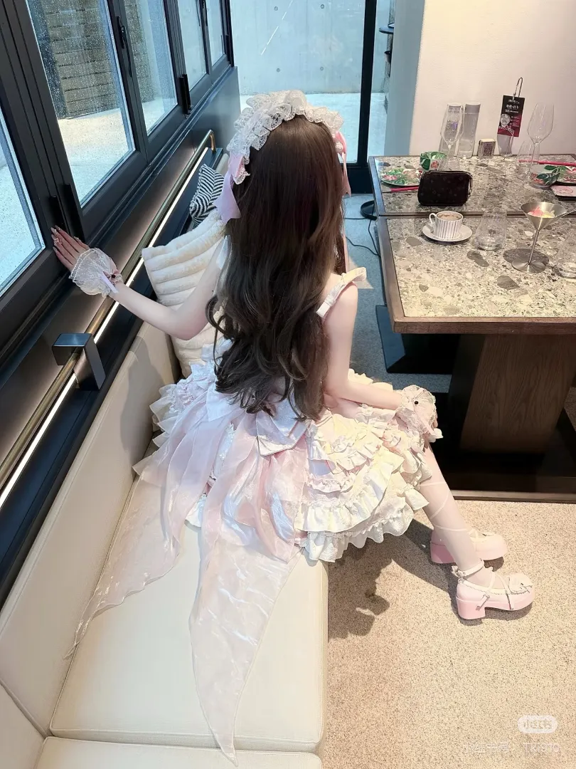 陆家嘴萝莉🏠白虎幽幽一线 Gallery 5
