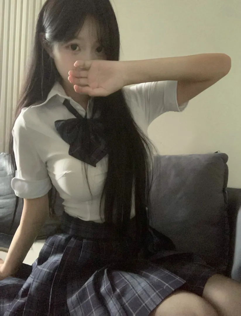 徐汇 歪歪 丰满少欲 前凸后翘 Gallery 8