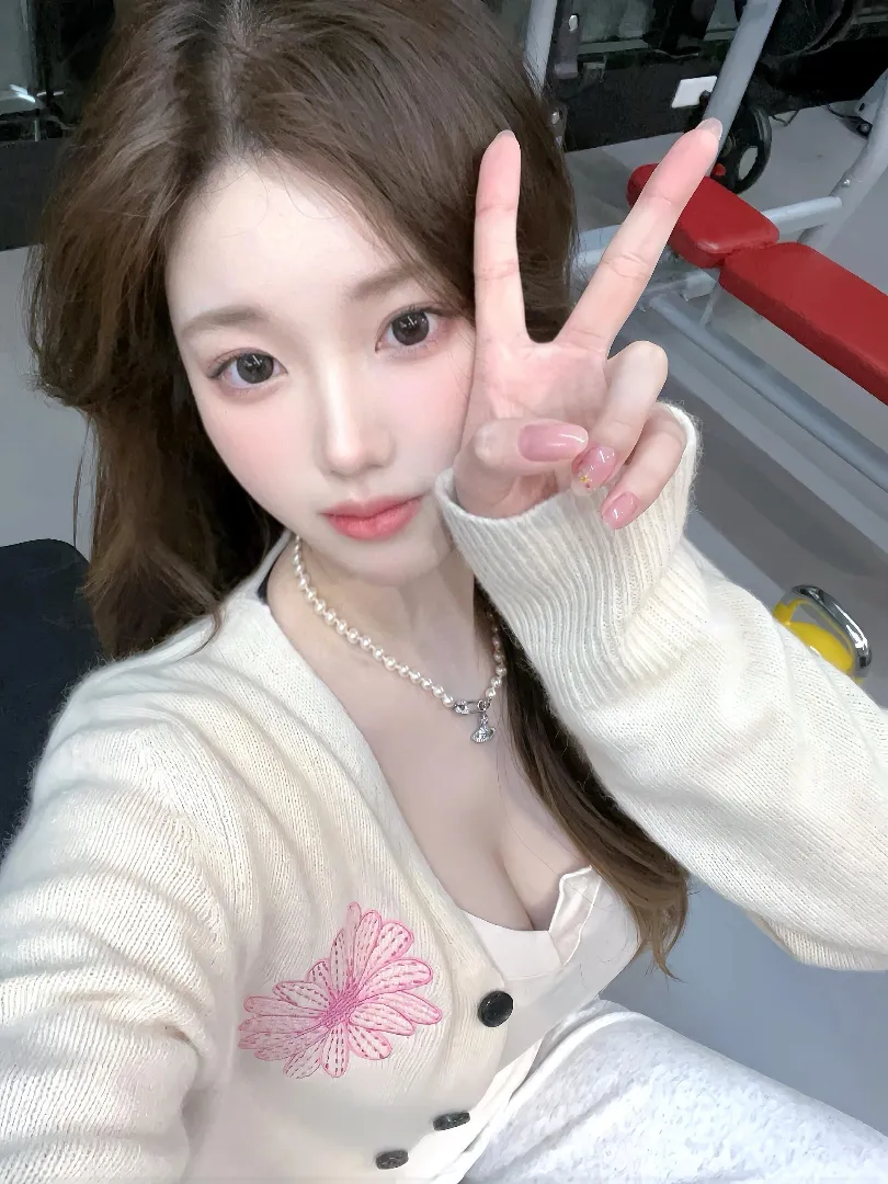 完美身材少御嫣燃 Gallery 4