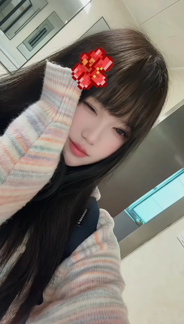浦东姚姚 童颜巨乳极品小萝莉 Gallery 6