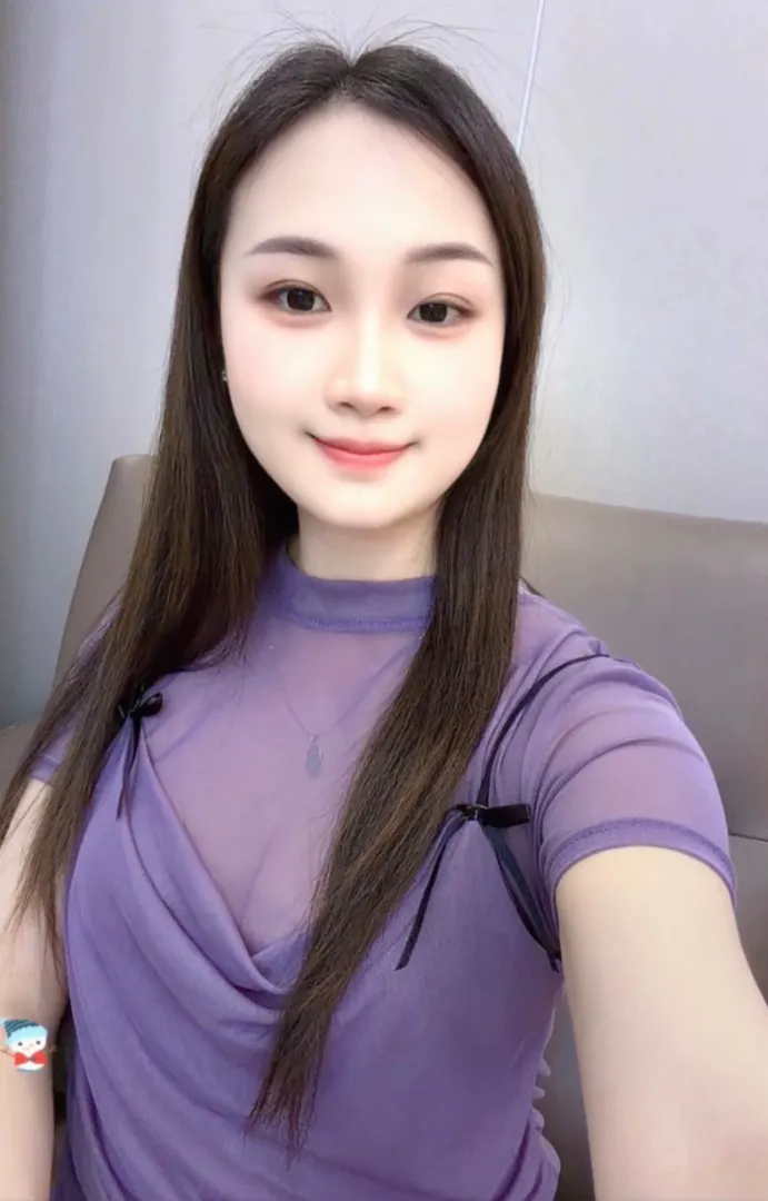 丰满少妇杨梅 Gallery 1