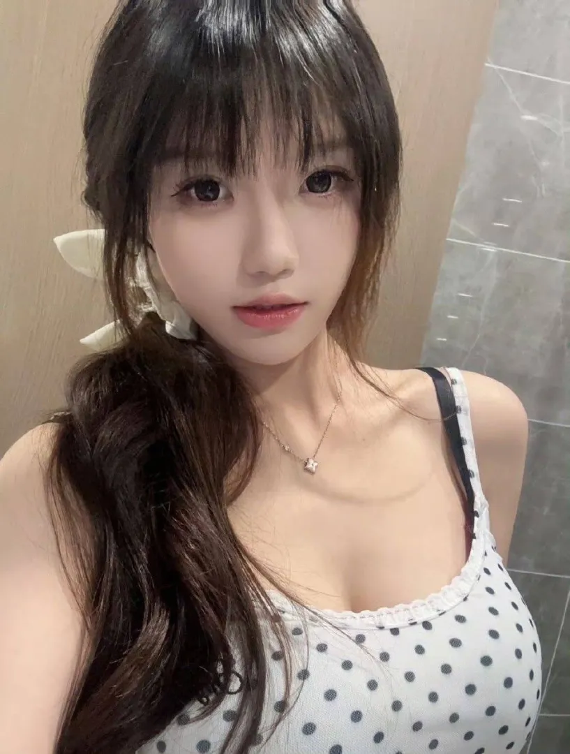 08学生兼职刚下海嫩妹-简一 Gallery 1