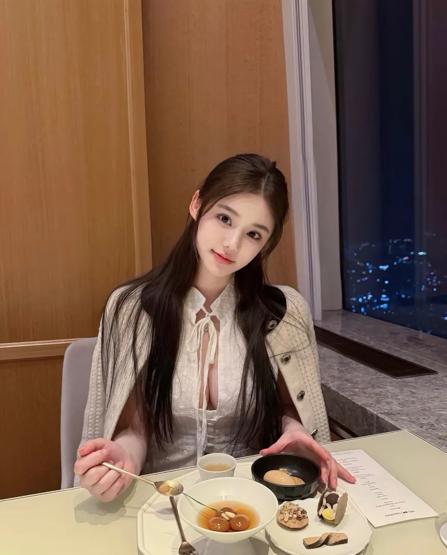 醒醒，🔥性感可爱萌妹子听话乖巧 Gallery 3